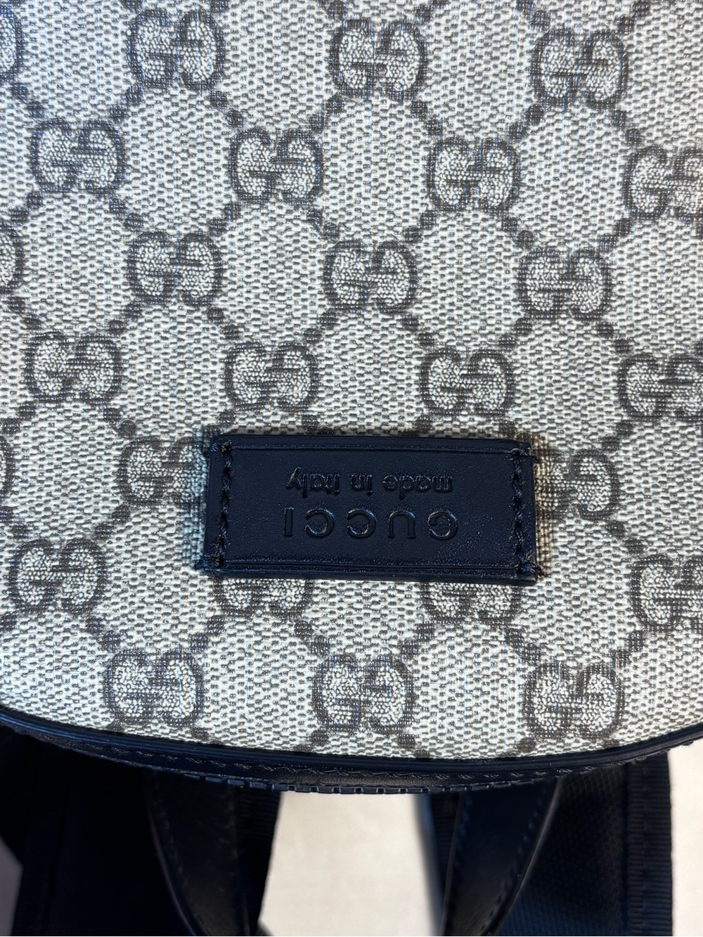 Gucci Supreme Backpack - Picture 9 of 16